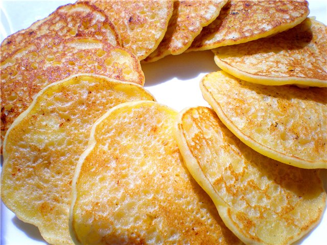 Mga pancake ng mais na may feta