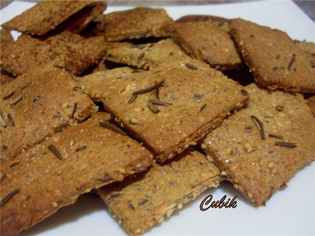 Whole grain crackers with sunflower, flax and sesame seeds (Peter Reinhart)