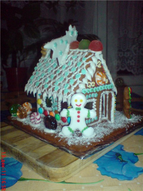 Gingerbread house (how to assemble and decorate)