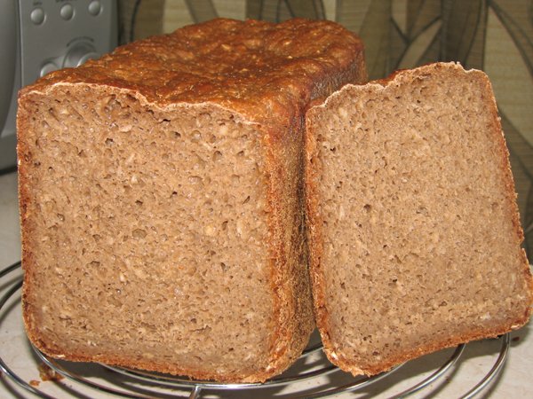 Pane alla banana e fragole (macchina per il pane)