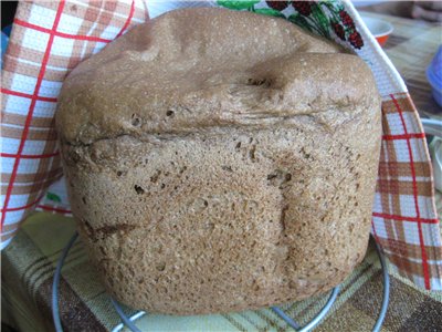 Pane Selyansky con lievito naturale in una macchina per il pane