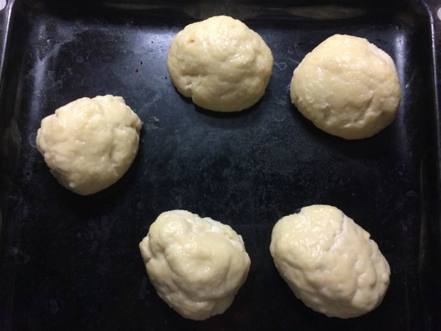 LAUGENBROTCHEN Duitse ontbijtbroodjes