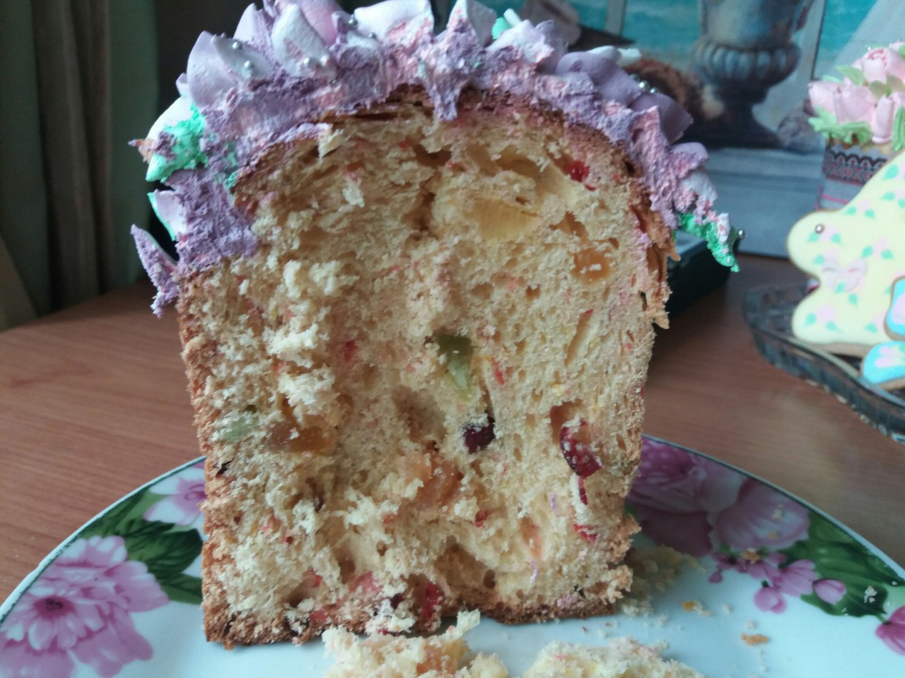 Kulich Masterpiece a sütőben és a multicooker márka 502 (mester osztály)