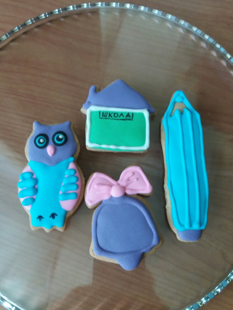 Decoramos galletas de jengibre, galletas