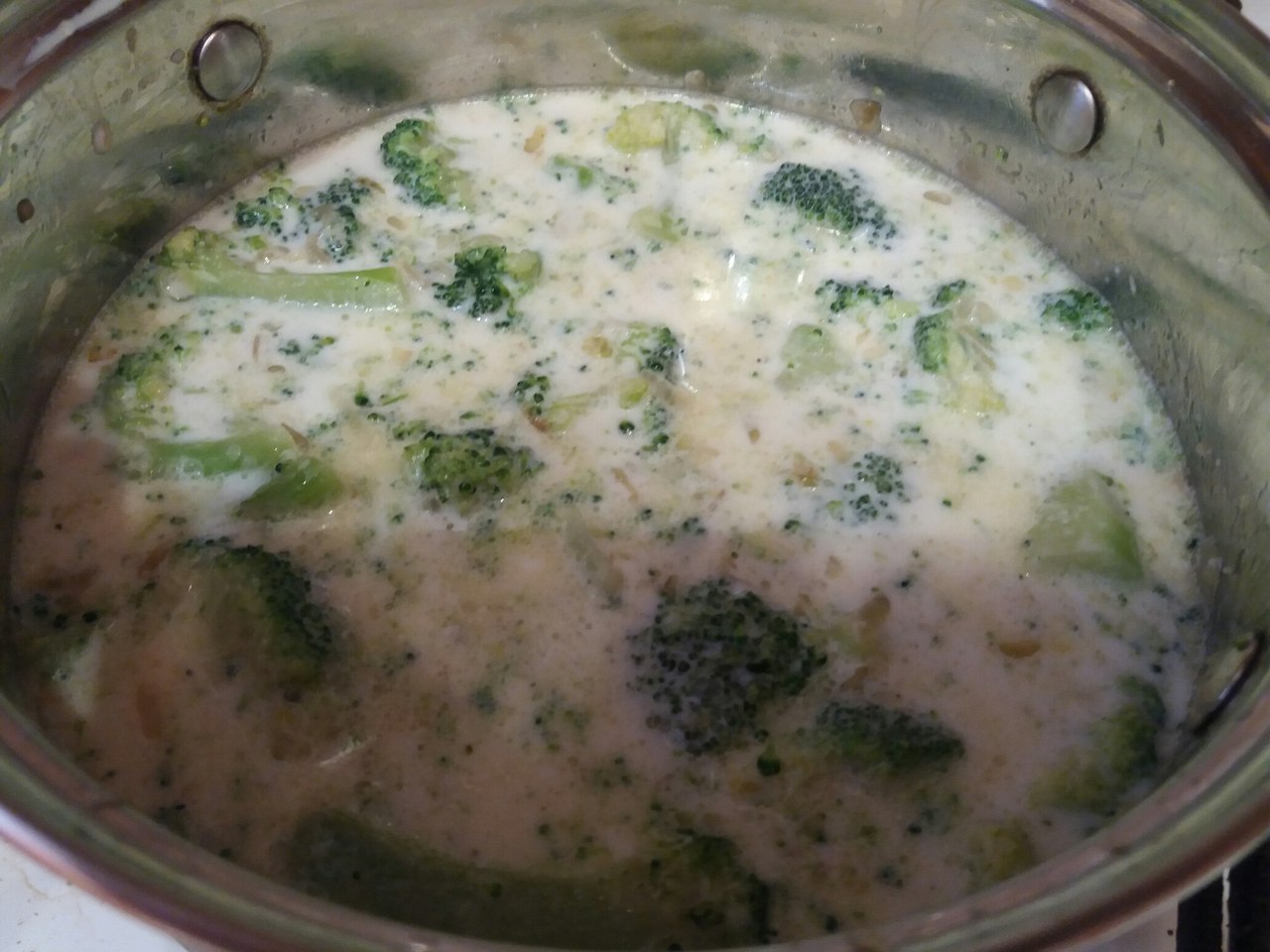 Crema di broccoli (broccoli and blue cheese cream soup)