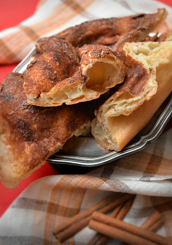 Sweet and cheese flatbread Almoishavena (Almoixаvena Moixаvena)