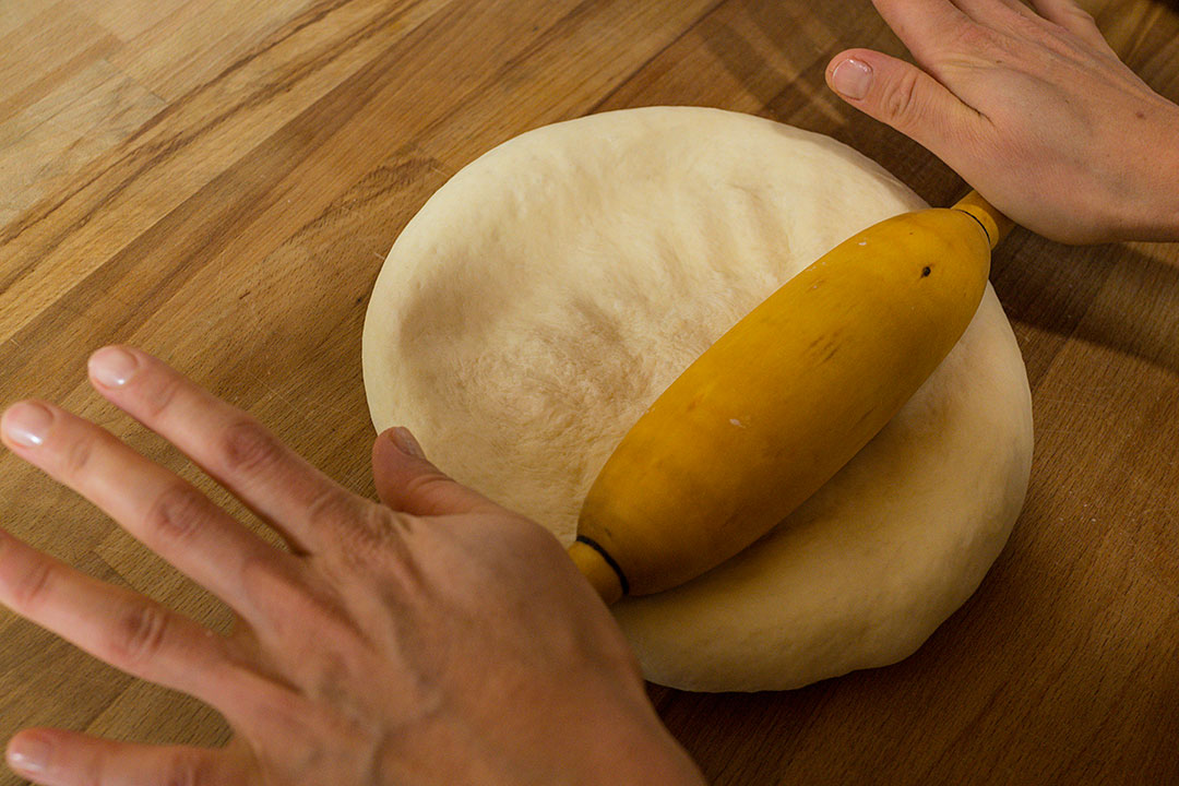 Paano maghurno ng isang Uzbek flatbread sa isang maginoo na oven?