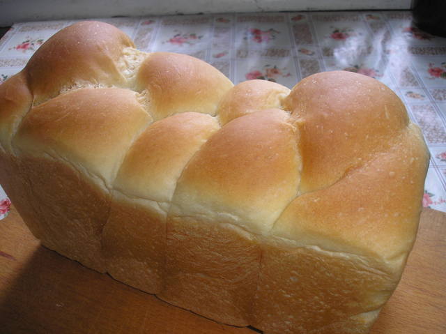 challah ลิทัวเนียในเตาอบ