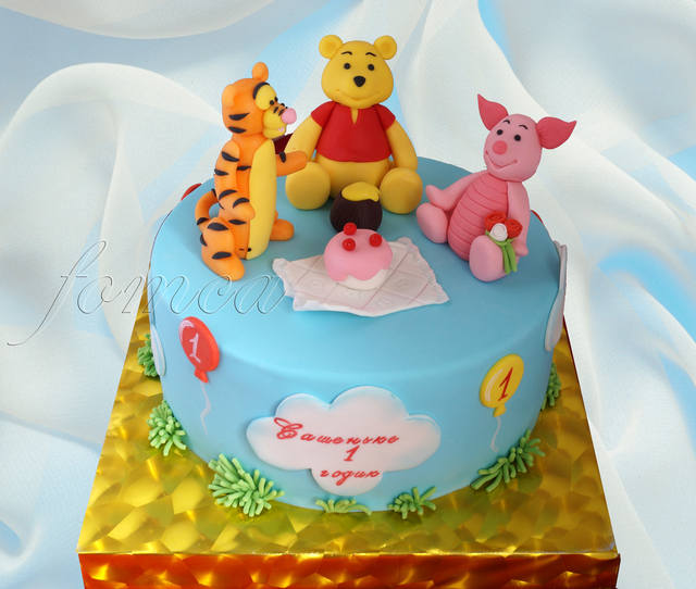 Torte basate sul cartone animato Winnie the Pooh e tutto, tutto, tutto