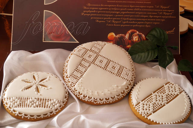 Decoramos galletas de jengibre, galletas