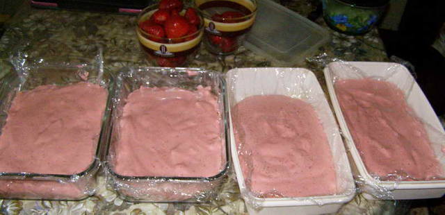 Strawberry soufflé