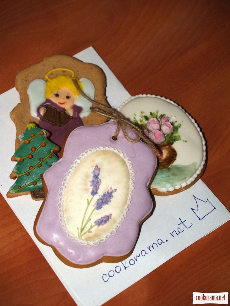 Decoramos galletas de jengibre, galletas