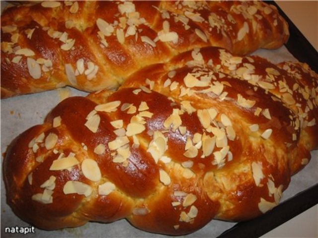 Tzureki Greek Easter Bread