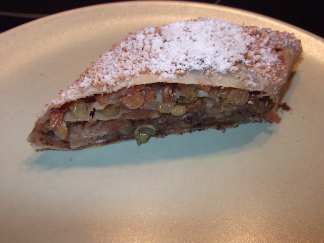 Wiedeński strudel jabłkowy