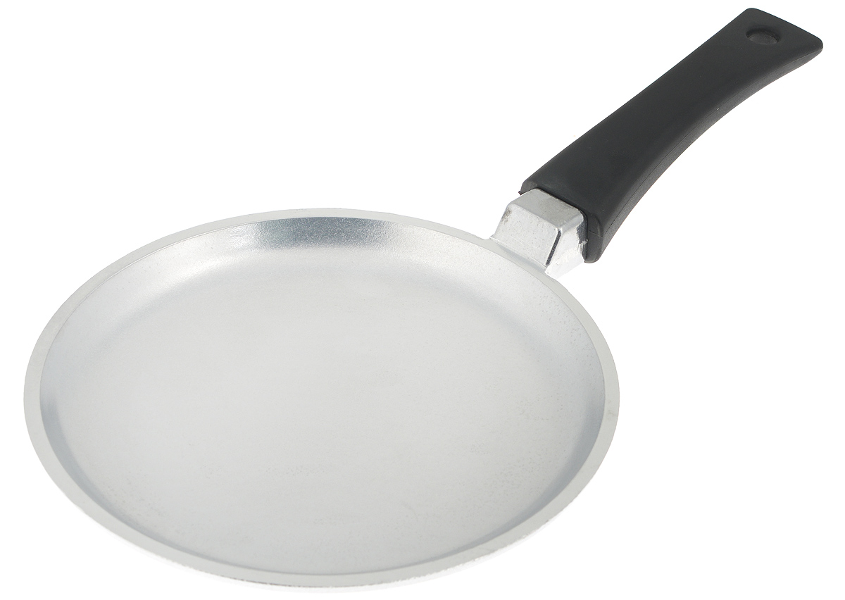 Cooking utensils (pots, pans, lids) (2)