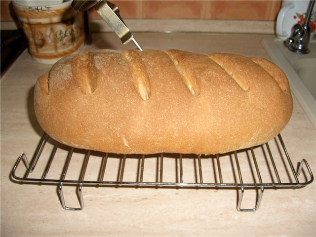 Hombre de pan de jengibre de harina integral. Clase maestra