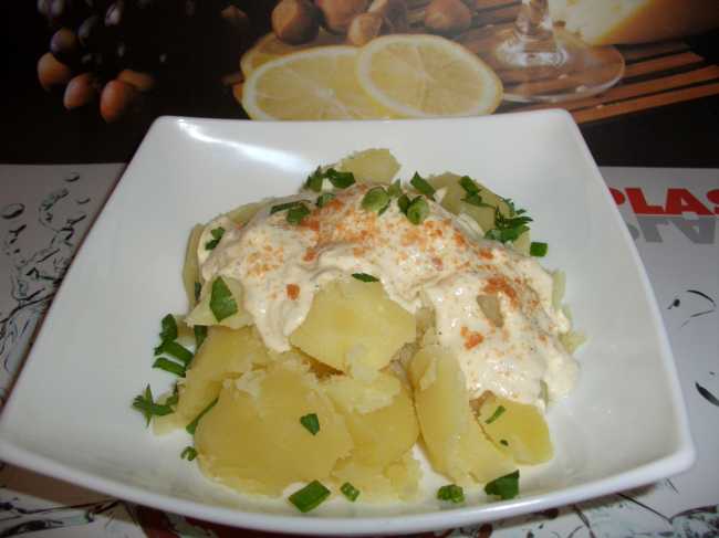 Potatoes with red flounder caviar sauce