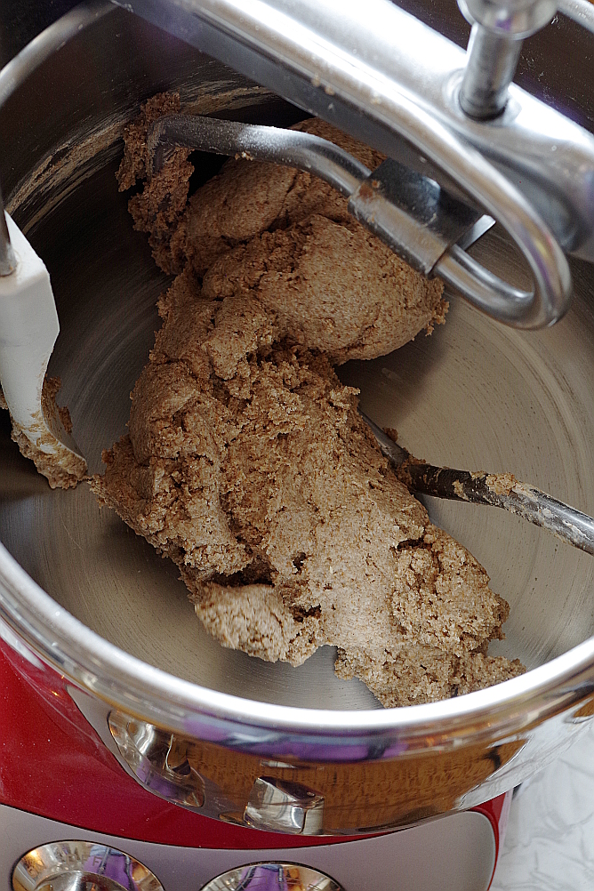 Features of wheat-rye dough