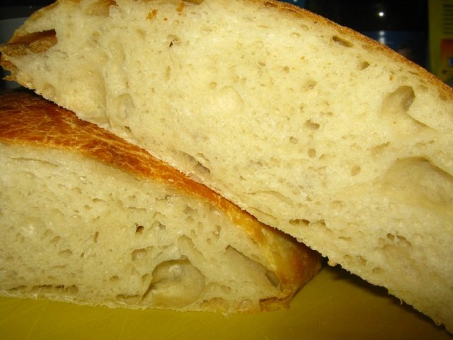 Bánh mì Ý (Ann Thibeault) trong lò nướng