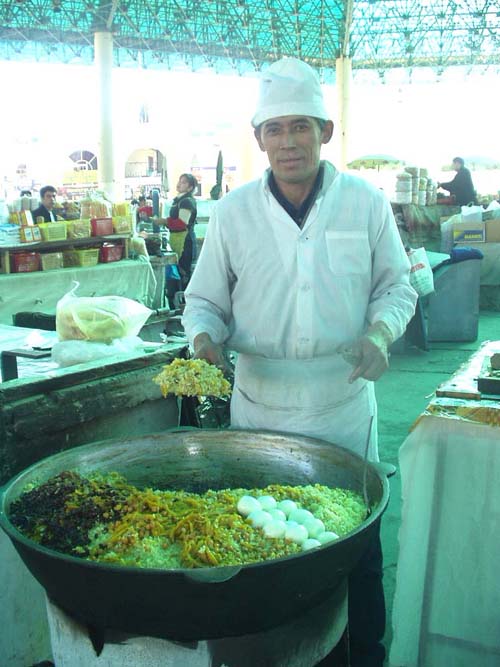 Oriente es un asunto delicado, pilaf, gastronomía y conversaciones