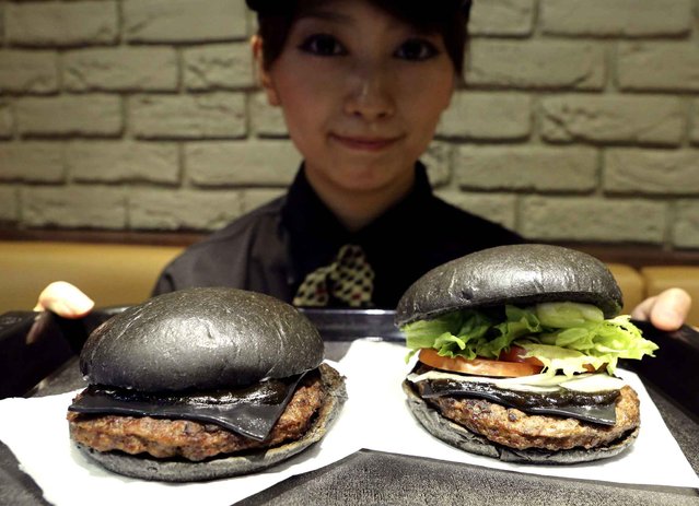 Panino al nero di seppia per hamburger nero