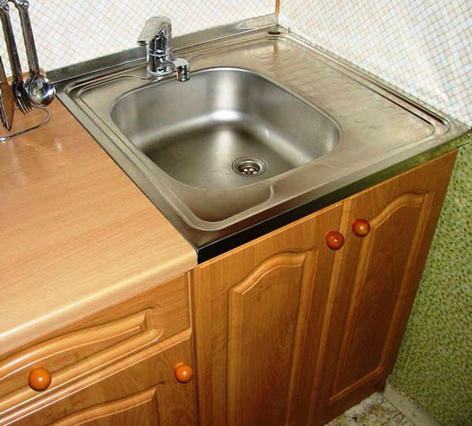 Kitchen sink