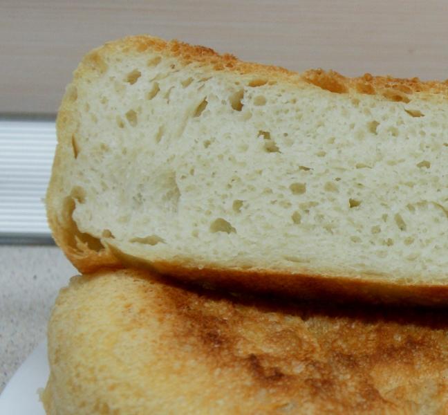 Pane senza impastare nella pentola a pressione Shteba