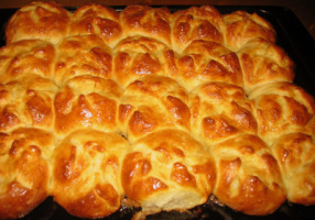 Kefir sourdough corn flour buns