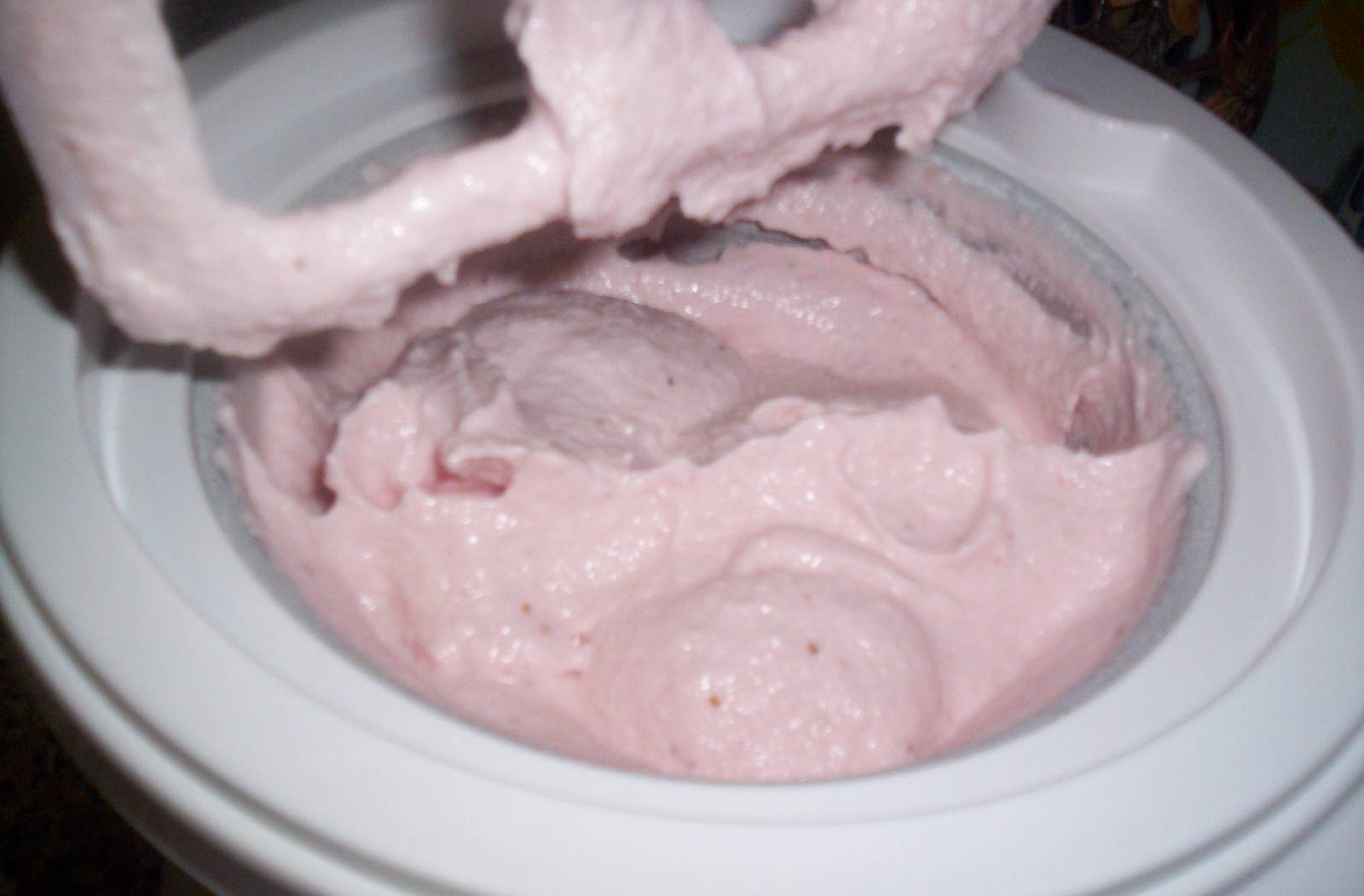 Strawberry ice cream