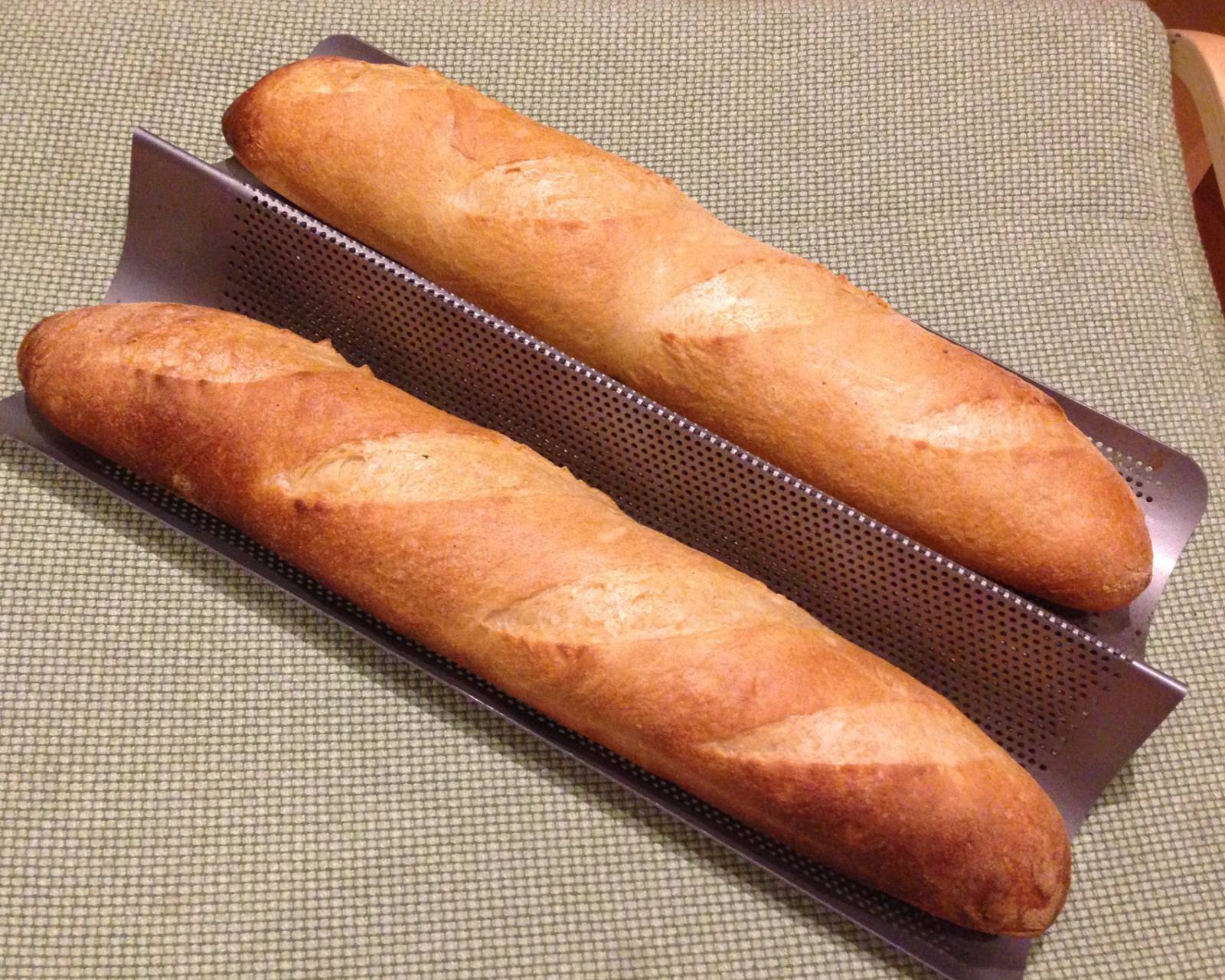 Pate fermentee cold dough baguette (Peter Reinhart)