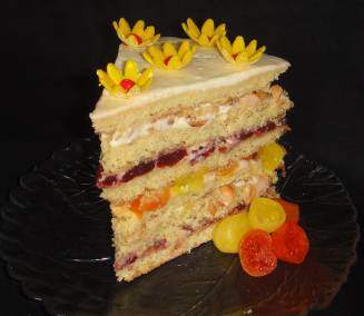 Torta di pasta frolla con creme diverse