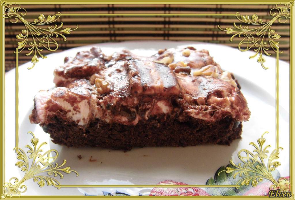 Mississippi Mud Brownies {AKA Frosted Marshmallow Brownies}