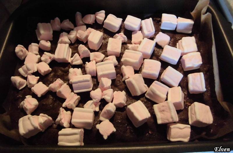 Brownies de barro de Mississippi {AKA Frosted Marshmallow Brownies}