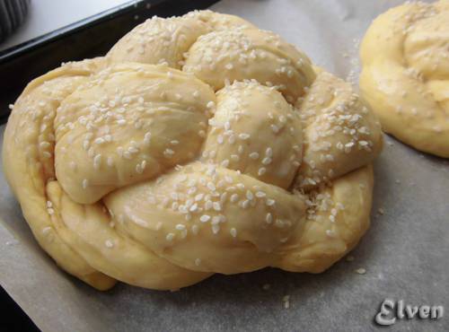 Kalabasa challah