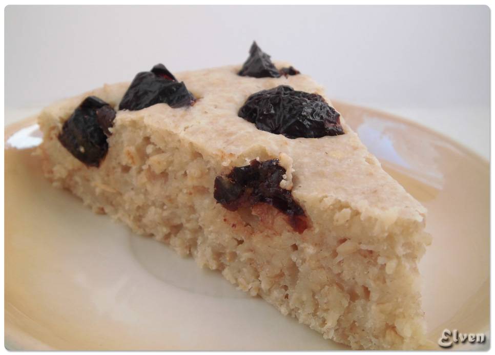 Torta di avena con prugne