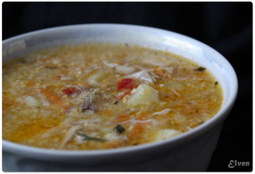 Chicken soup with corn grits