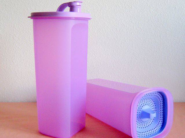 Tupperware จานพลาสติก - บทวิจารณ์