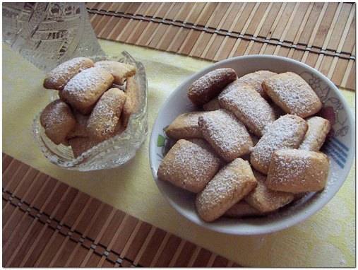 Gingerbread cookies with honey and oatmeal