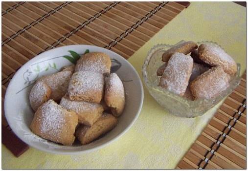 Gingerbread cookies with honey and oatmeal