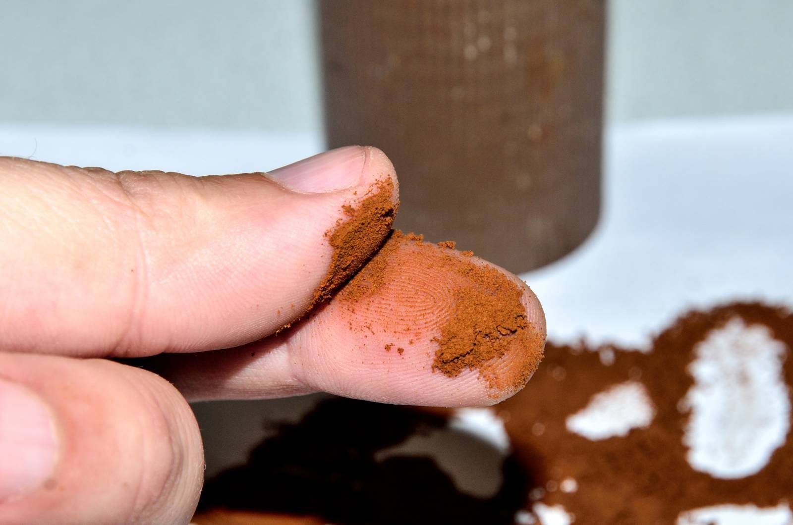 Asistencia en la compra de un molinillo de café de fresa manual