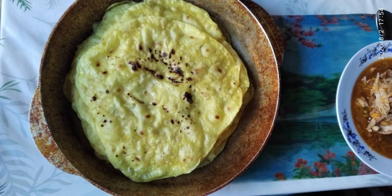 Sütemények főételekhez, például curry, lula kebab, sashlik, kofta (arab szelet fűszerekkel)