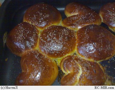 High-calorie buns (GOST recipe in a bread machine)