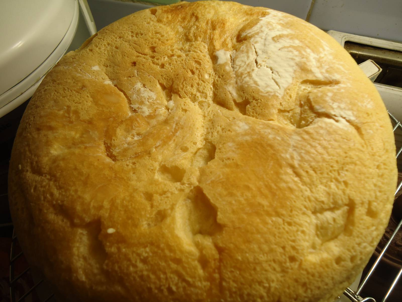 Wheat bread on ripe dough (self-leavening)