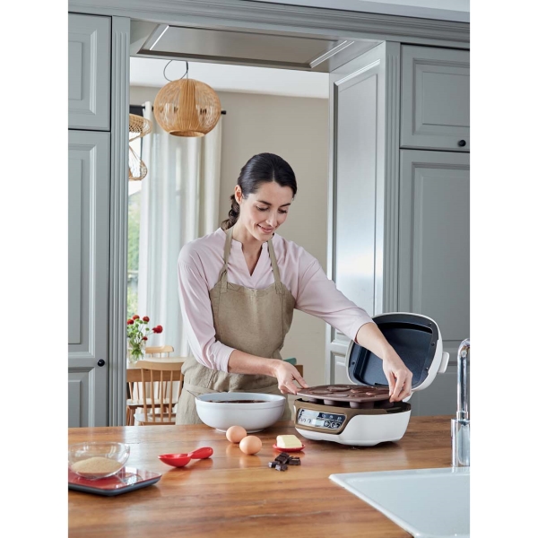 Tefal Cake Factory KD802112 - multi-pastry chef for busy people