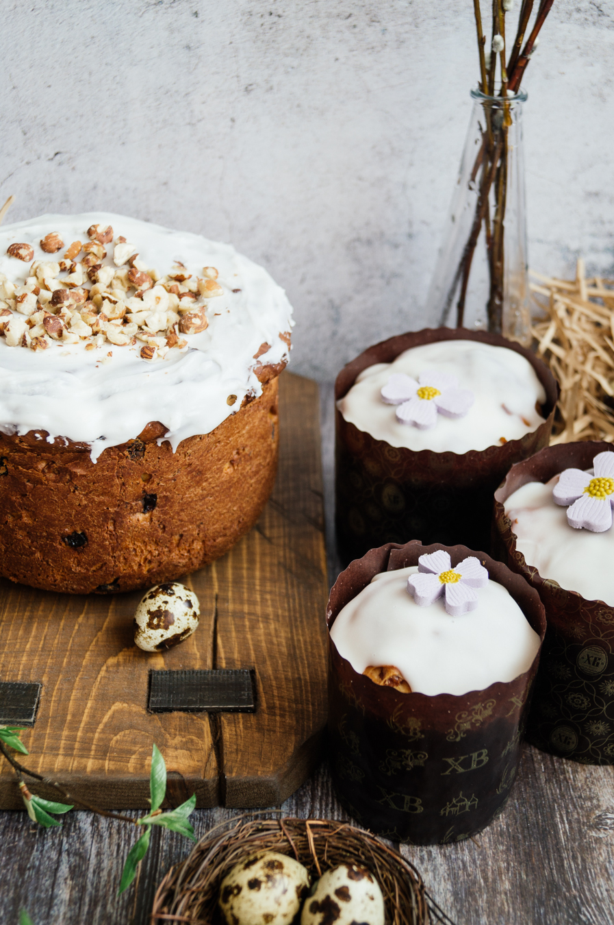 Easter cake (batay sa recipe para sa gumagawa ng tinapay sa Bork)