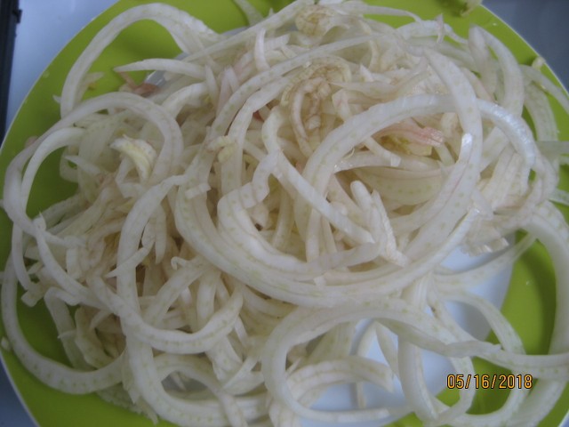 Spiral chopper (slicer, spiralizer) for cutting vegetables and fruits