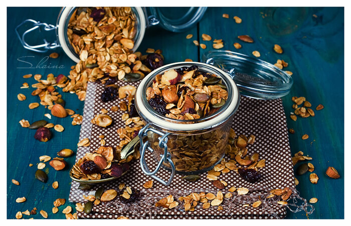 Homemade Granola - Perfect Breakfast (Princess 115000 Pizza Makers)