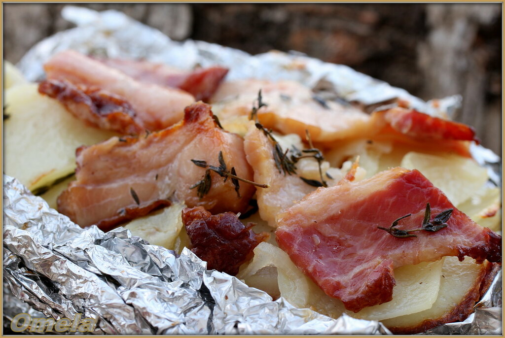 Patate al forno al carbone