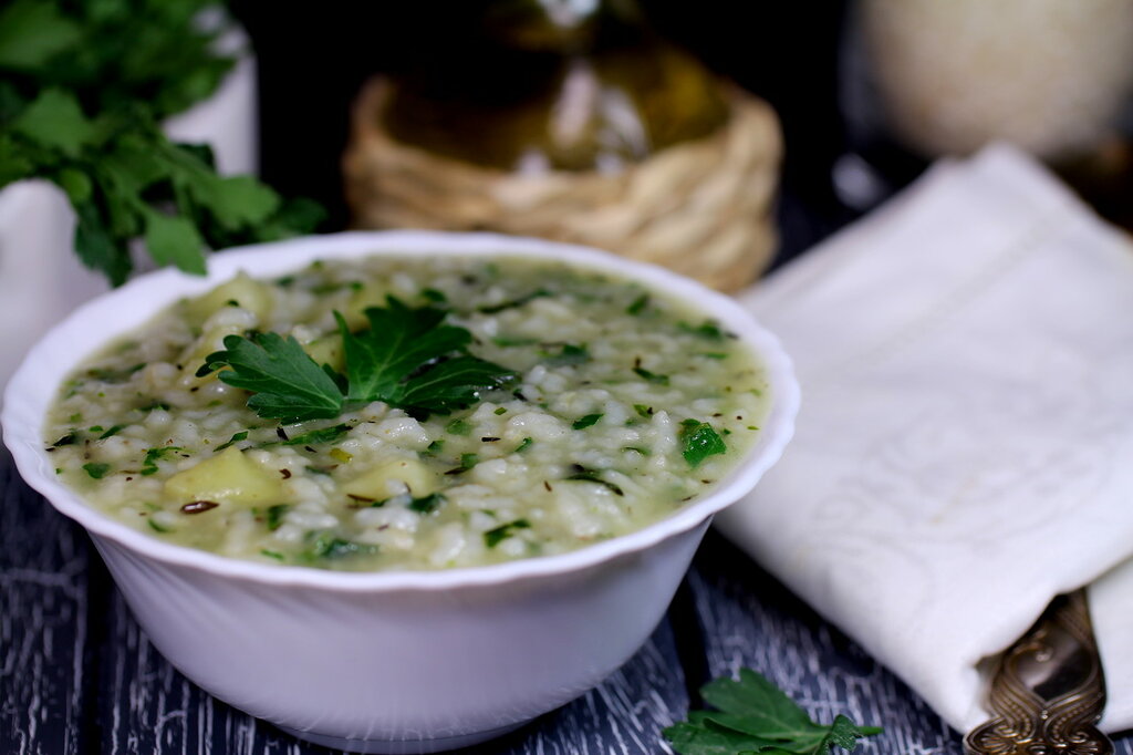 Sopa d'arròs amb herbes (magra)