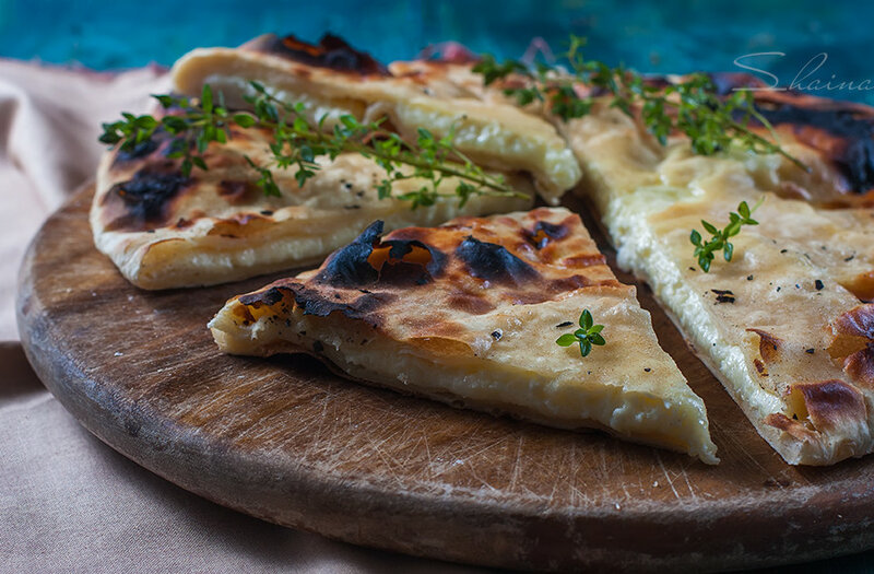 Khachapuri en una pizzeria Ferrari